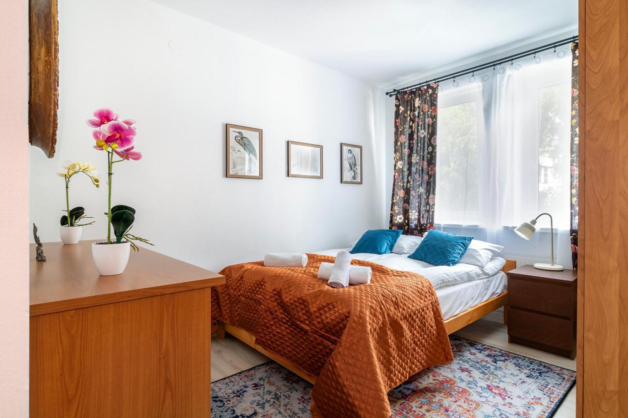 Wonderful 2- Bedroom Apartment With Soul Wwa70 Варшава Экстерьер фото