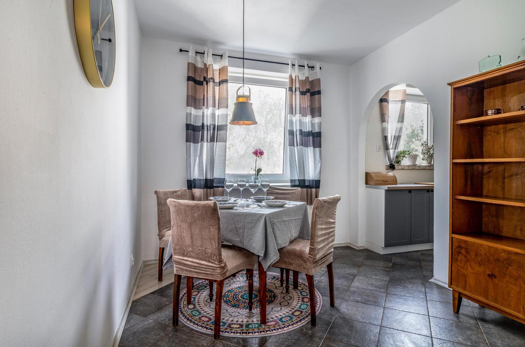 Wonderful 2- Bedroom Apartment With Soul Wwa70 Варшава Экстерьер фото